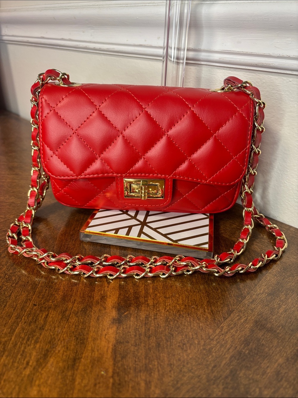 PERSAMAN NEW YORK Italian red quilted leather bag with gold chain strap - Picture 3 of 16